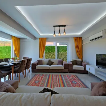 Halis Hotel 4*
